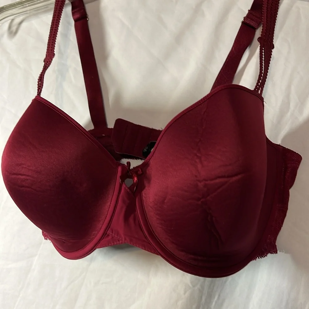 Chantelle Bra Size 36DDD/36F - Picture 2 of 7